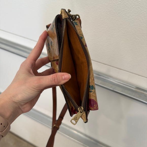 Patricia Nash Chiavella Phone Crossbody Floral - Picture 7 of 7